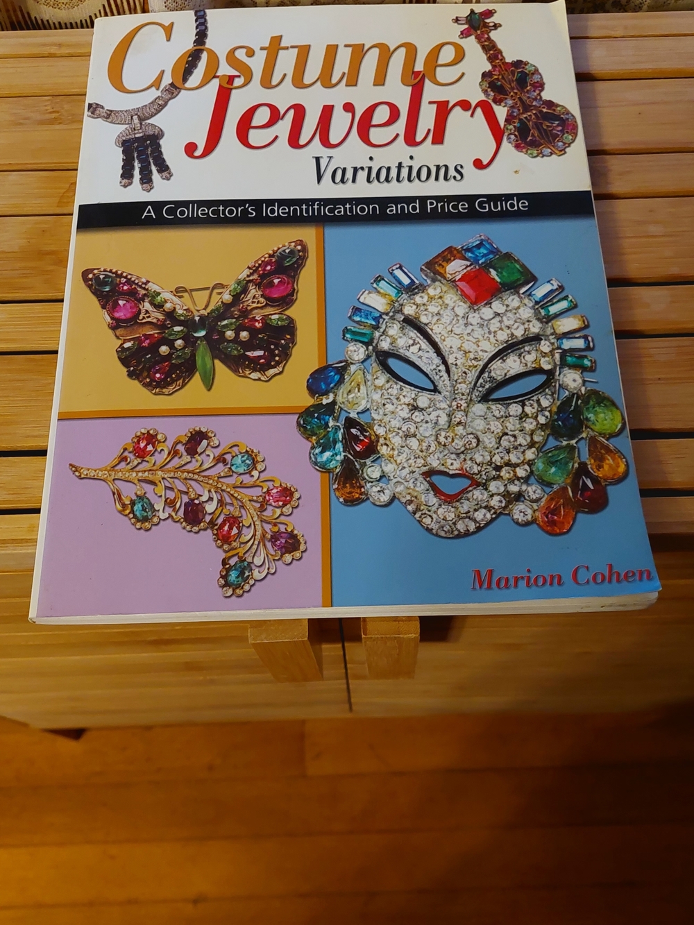 Costume Jewelry Variations Book -indexed- by Marion Cohen- 192 Pp.15 color Pages